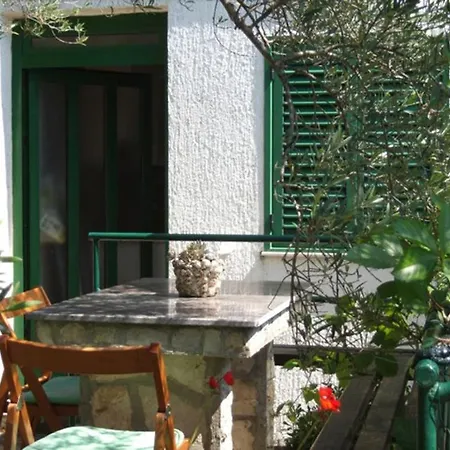 By The Sea Cove Mikulina Luka, Korcula - 16397 *